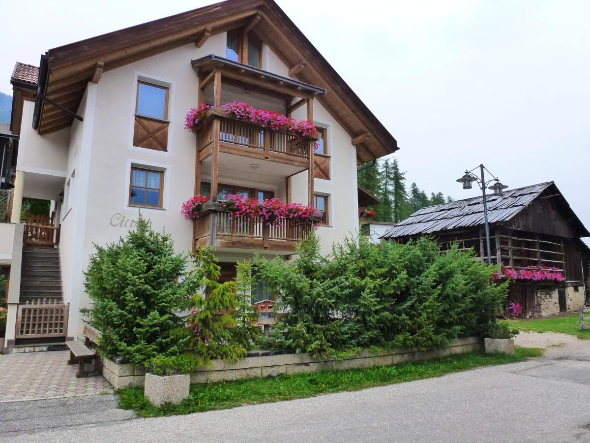 Appartamento Ciasa Vilin La Villa  Luaran gambar